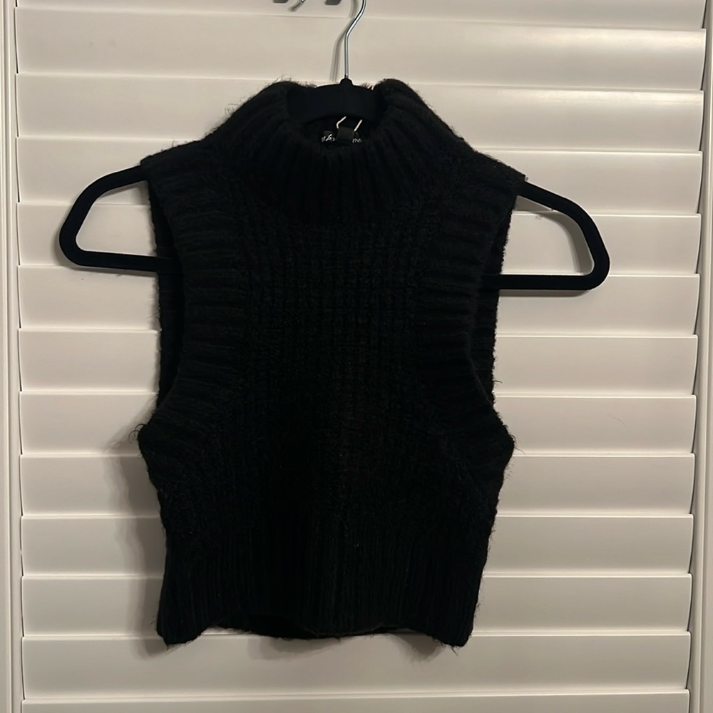 Brand new for love and lemons sleeveless top, M